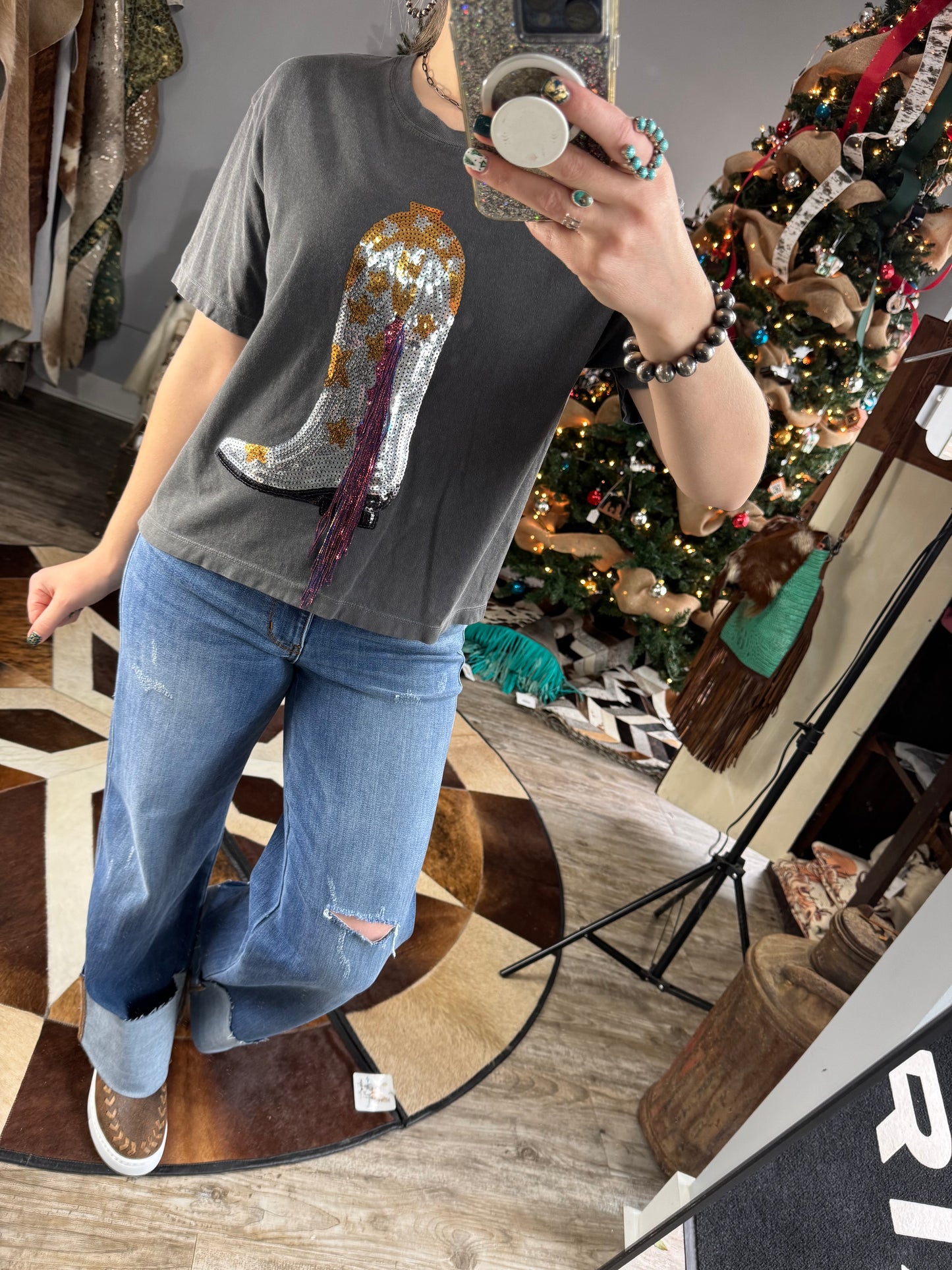 Boot Fringe Semi-Cropped Tee