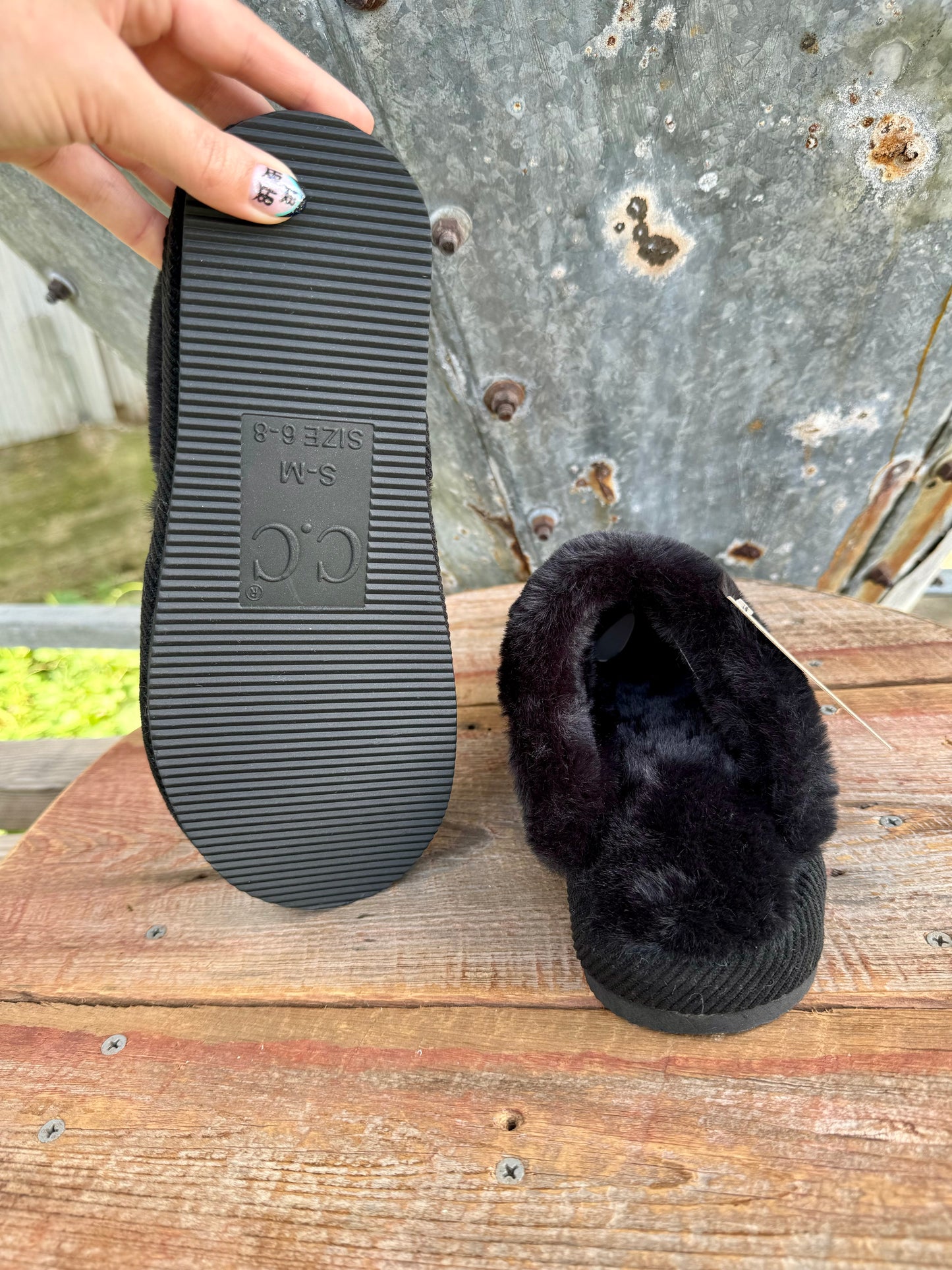 Tribal Print Black Knitted Slippers