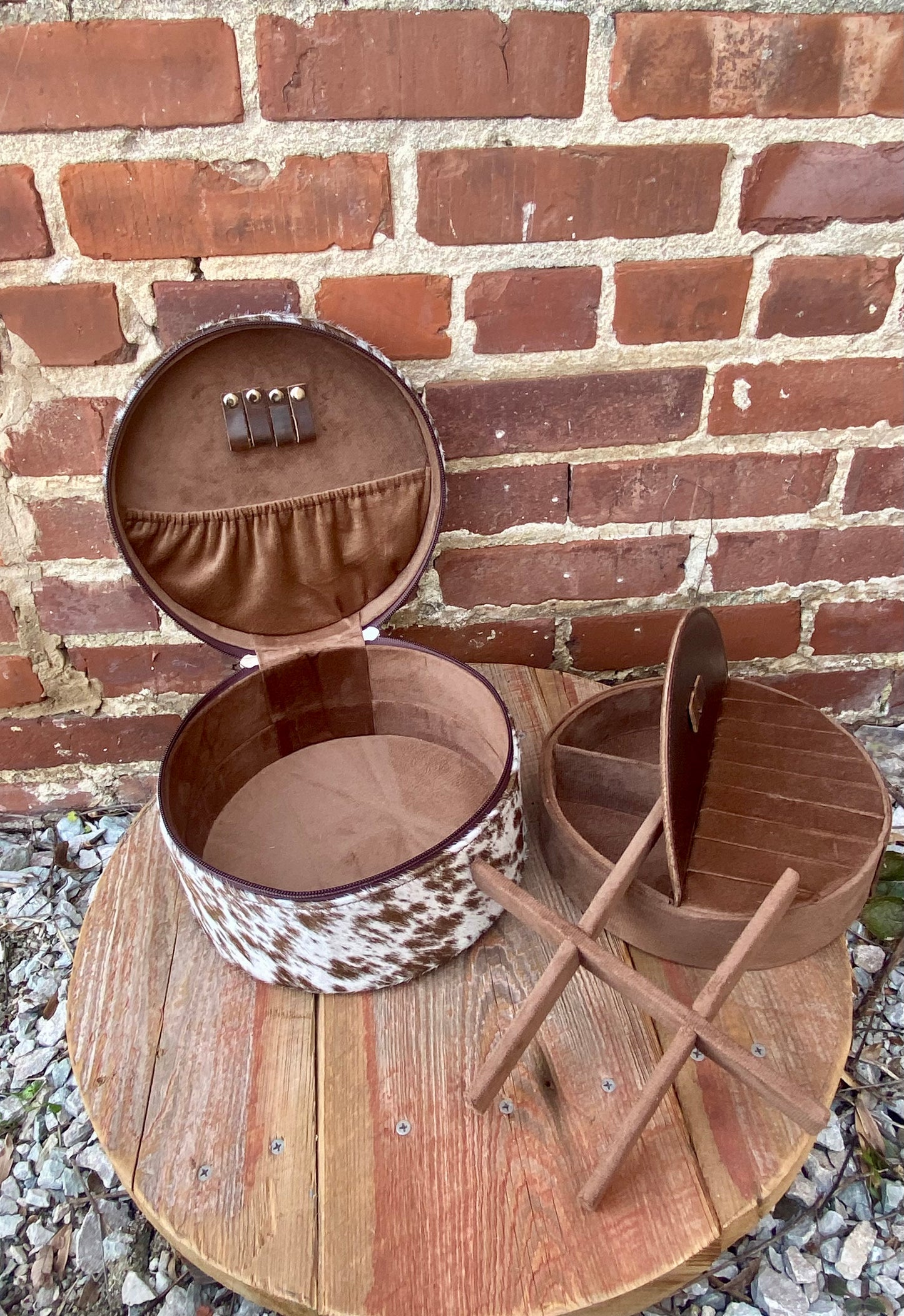 The Jewelry Can Organizer
