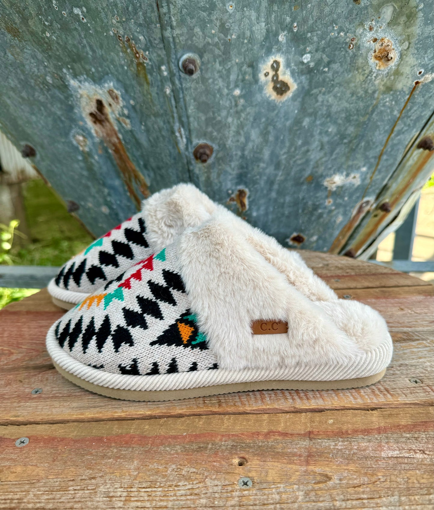 Tribal Print Black Knitted Slippers