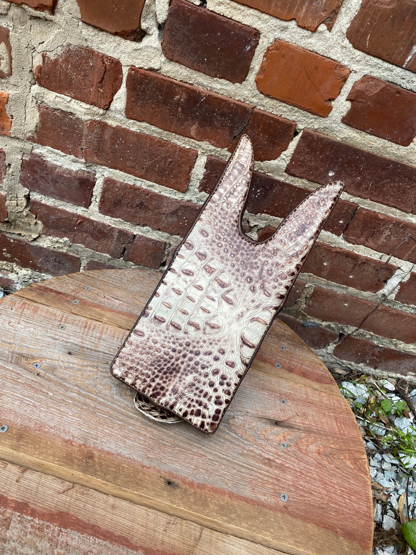 Boot Jack Embossed White Gator