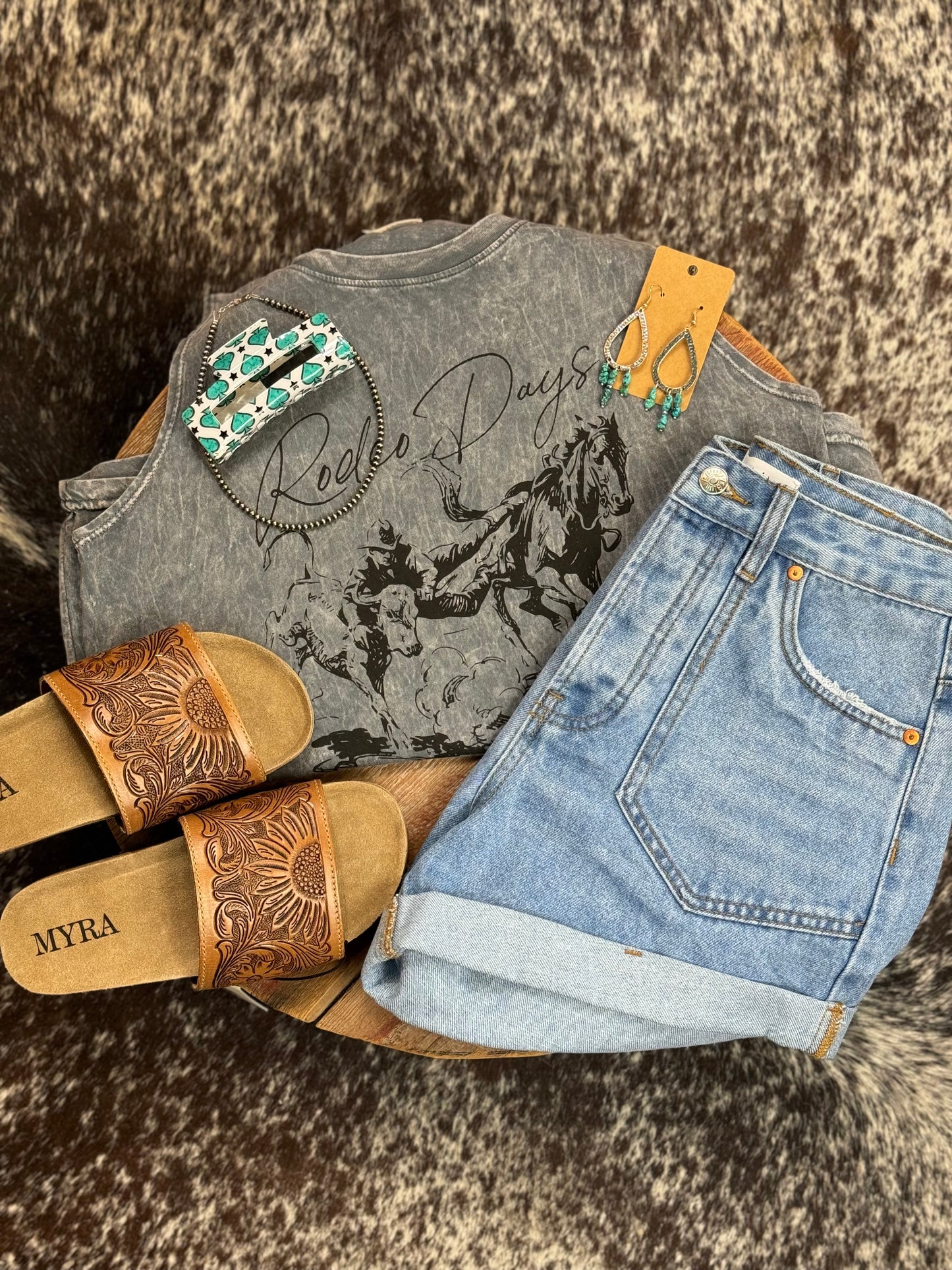 High Waist Rolled Hem Denim Shorts Light Wash
