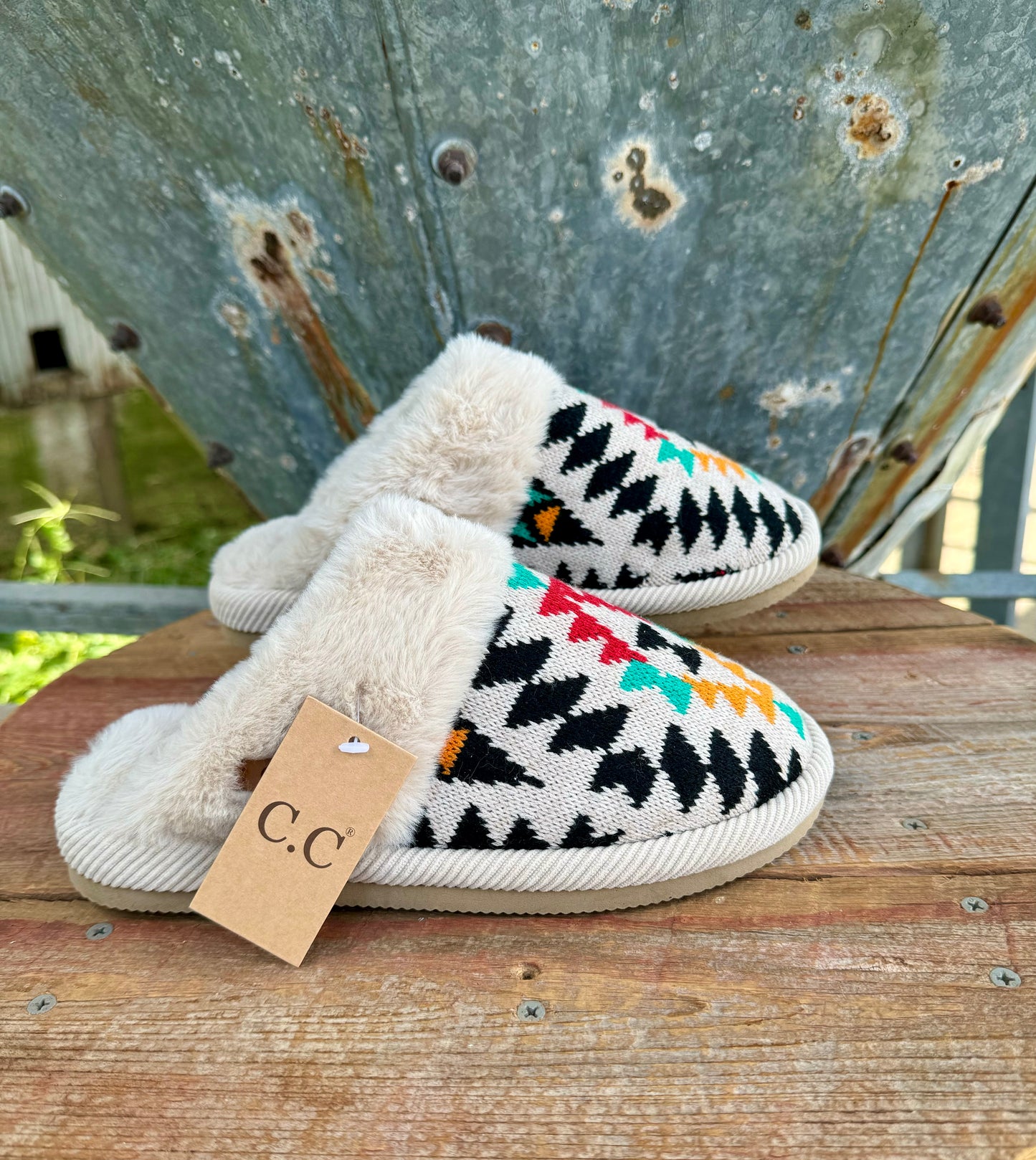 Tribal Print Black Knitted Slippers