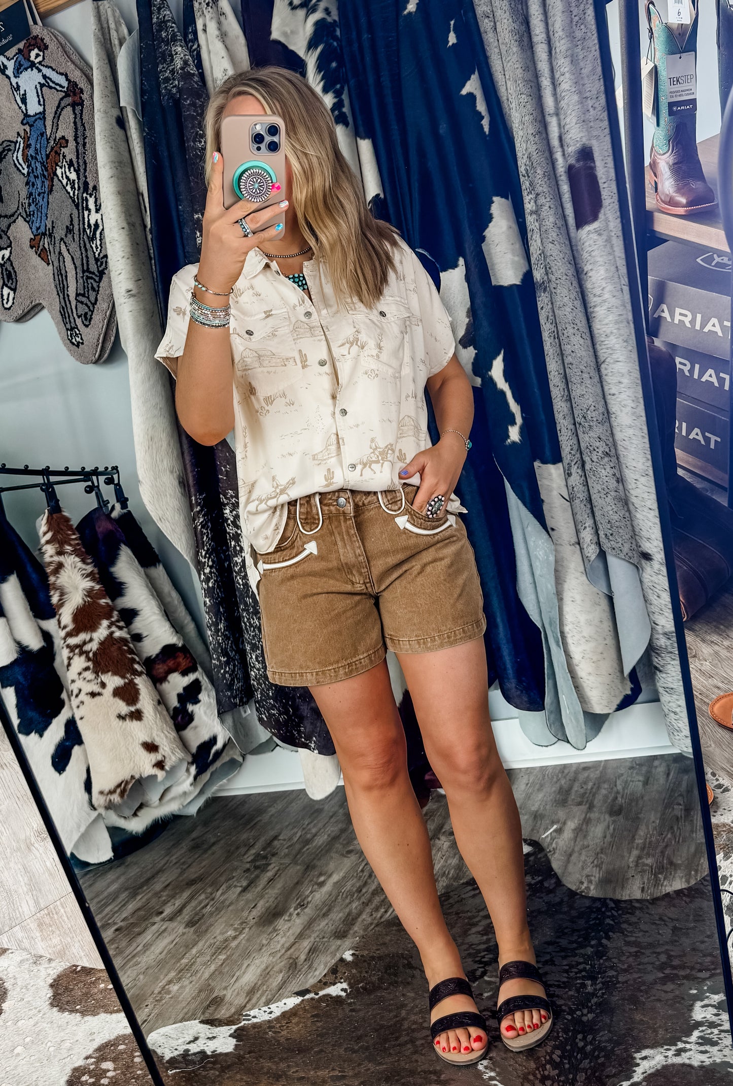 Howdy Hanny Caramel Shorts