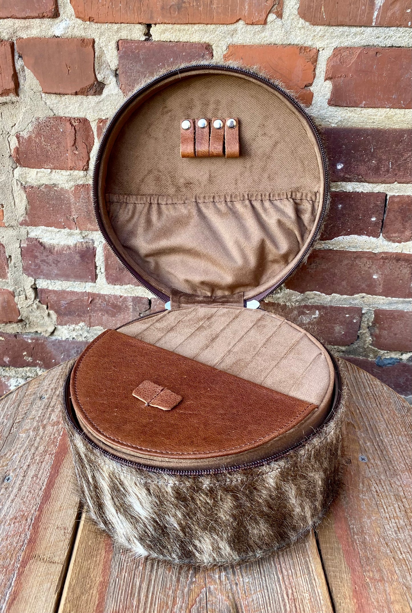 The Jewelry Can Organizer