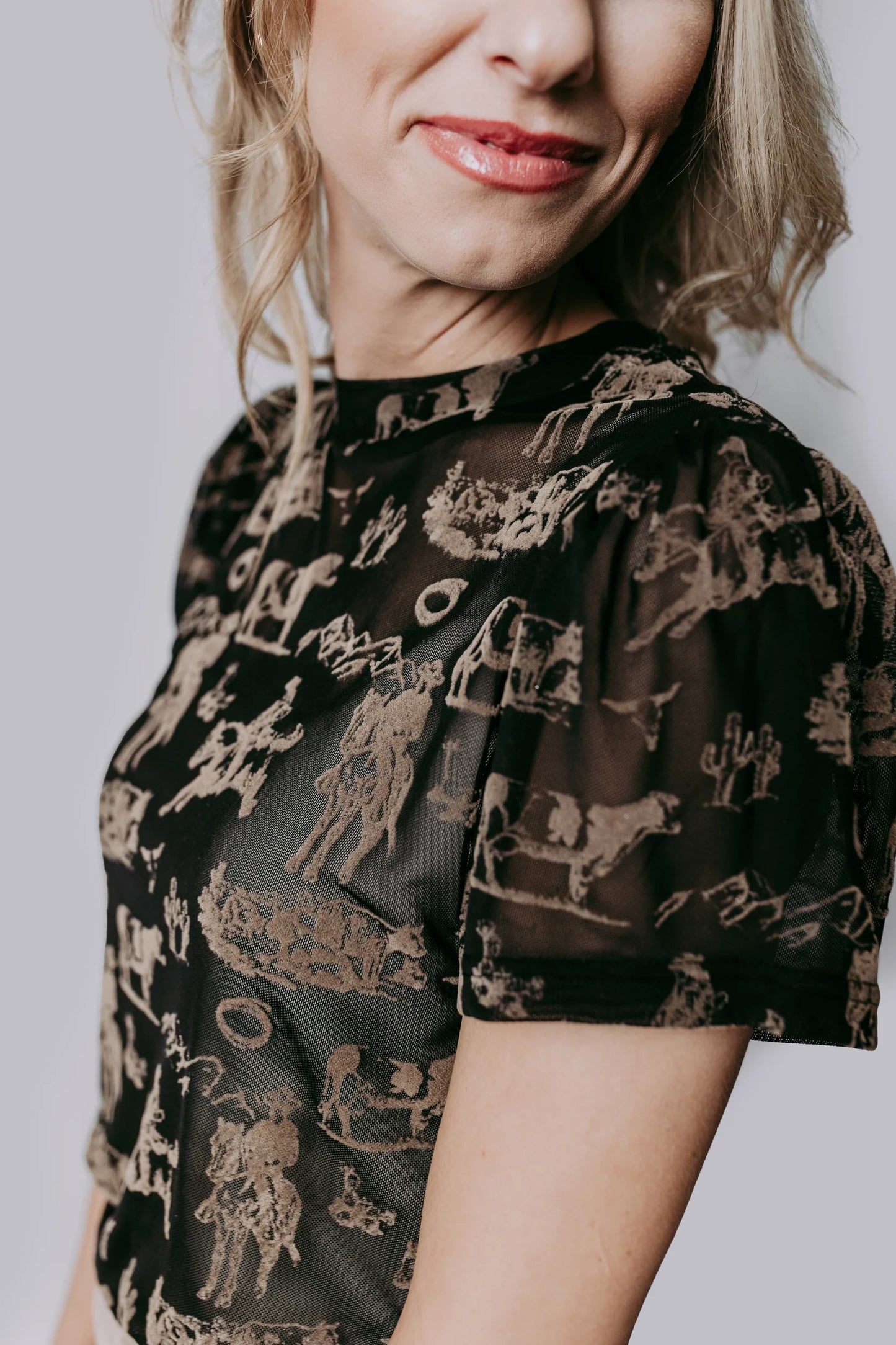 Puff Sleeve Western Scene Mesh Top