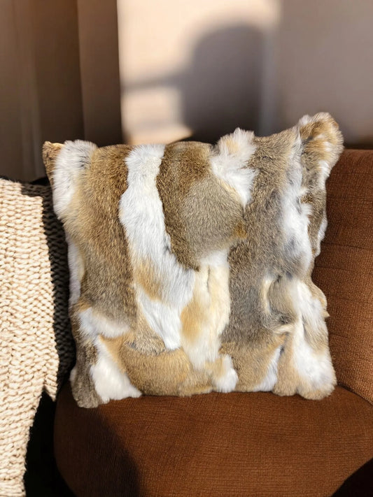 18” Tan & White Pillow