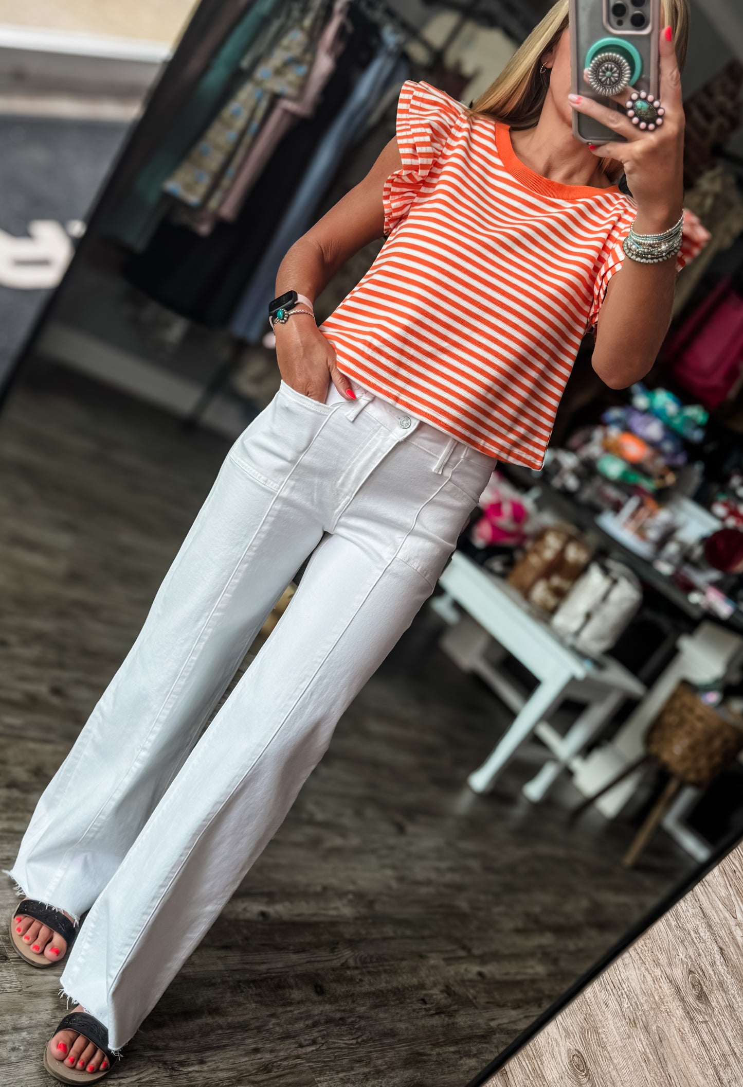 Volunteer Ruffle Sleeve Top