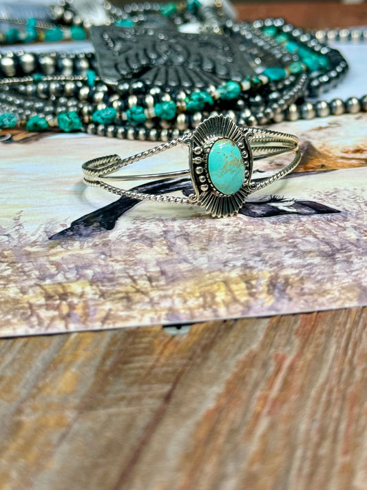 The Frilly Cuff
