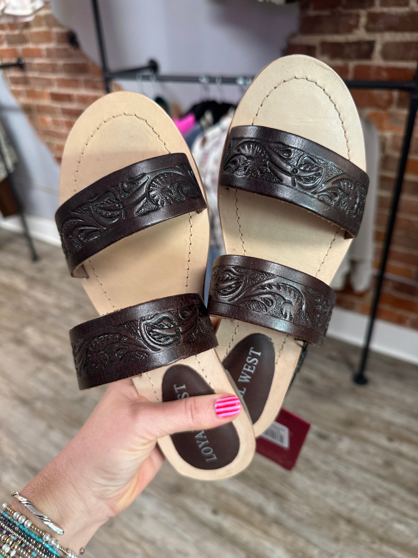 Mesa Wanderer Sandal