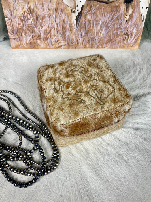 Stitched Bucker Jewelry Case