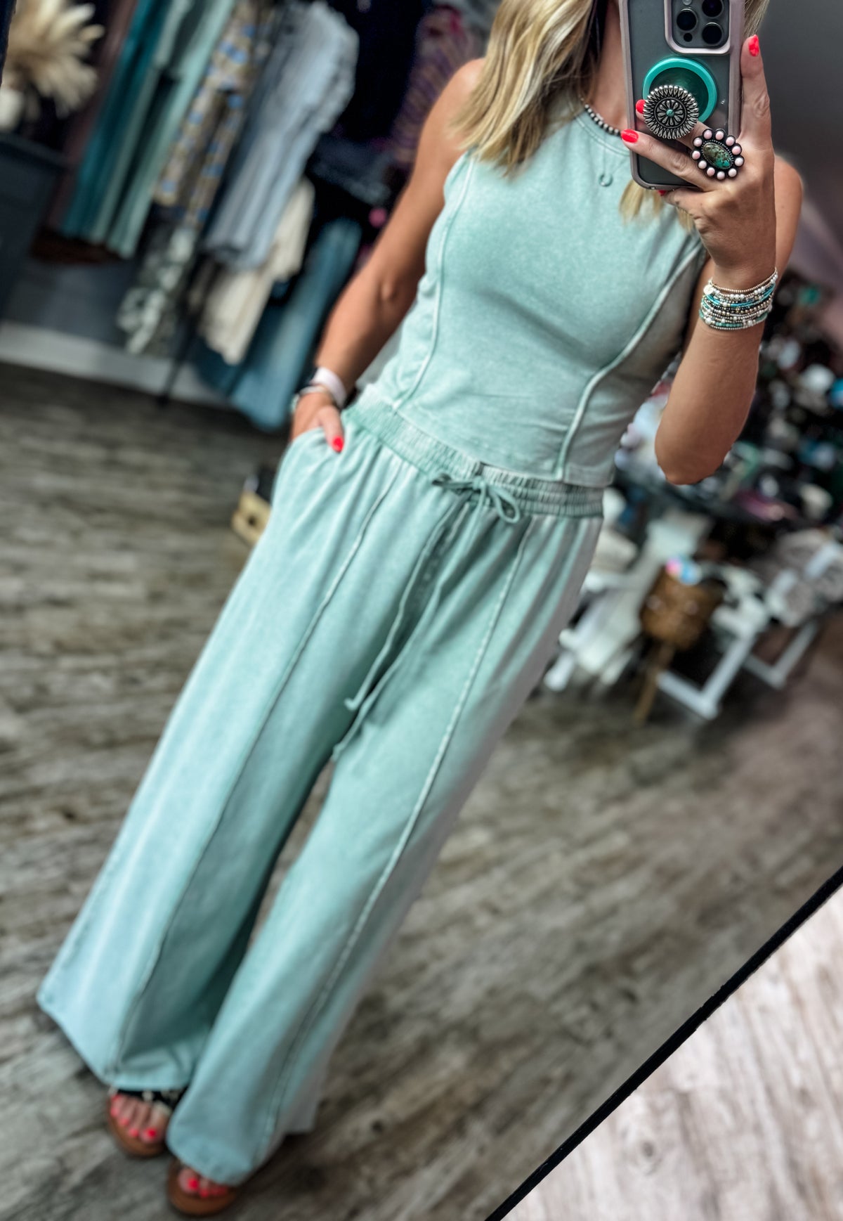 Montana Vintage Sage Green Wash Set