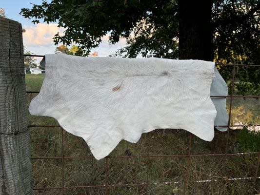 Natural White Calf Hide/Grey Undertone