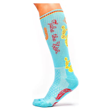 TAKE THE RISK TURQUOISE PERFORMANCE SOCKS