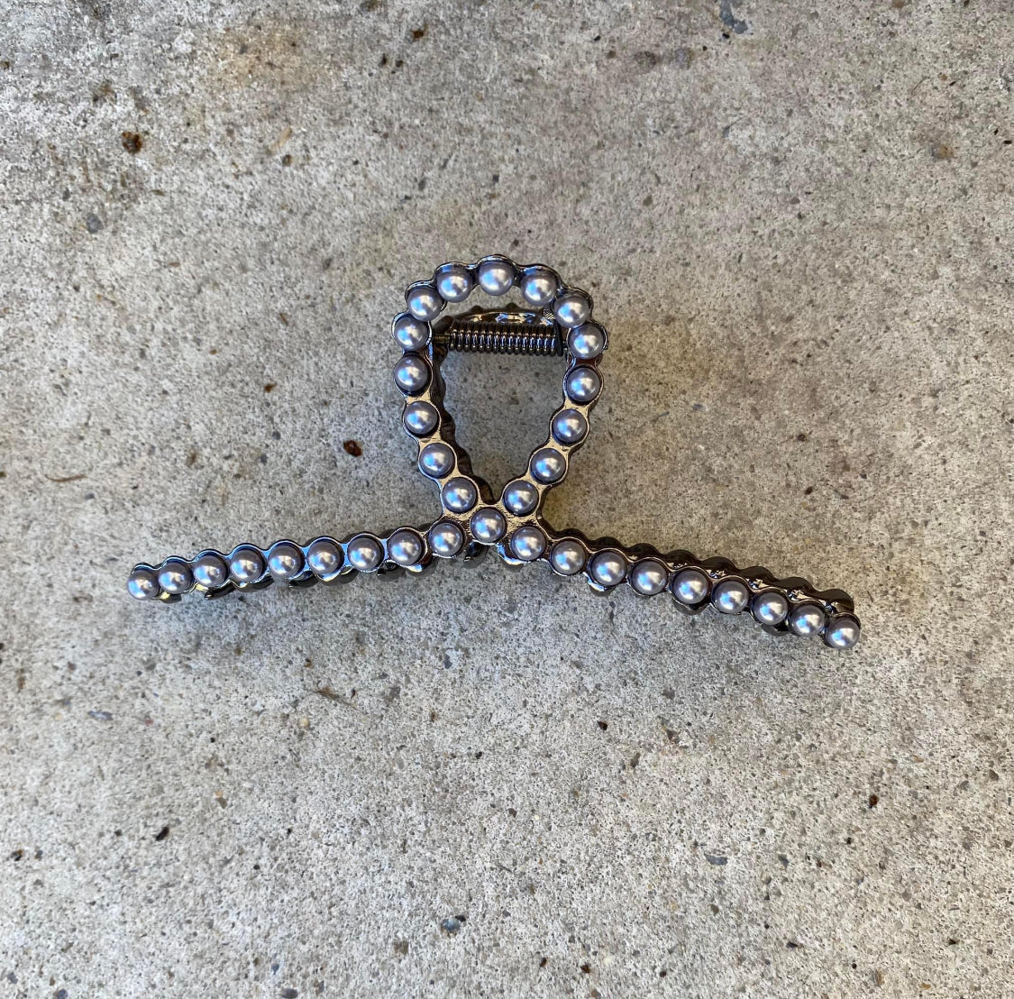 Pearl Claw Clip
